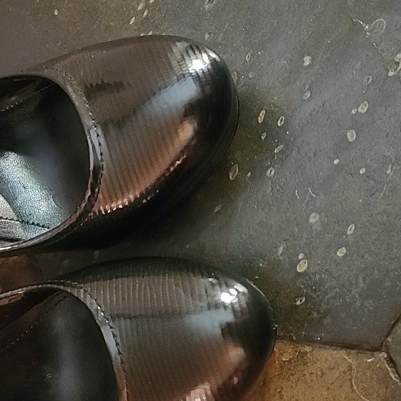 Calvin Klein Kendall platform heels. Size: 7 - Picture 2 of 9